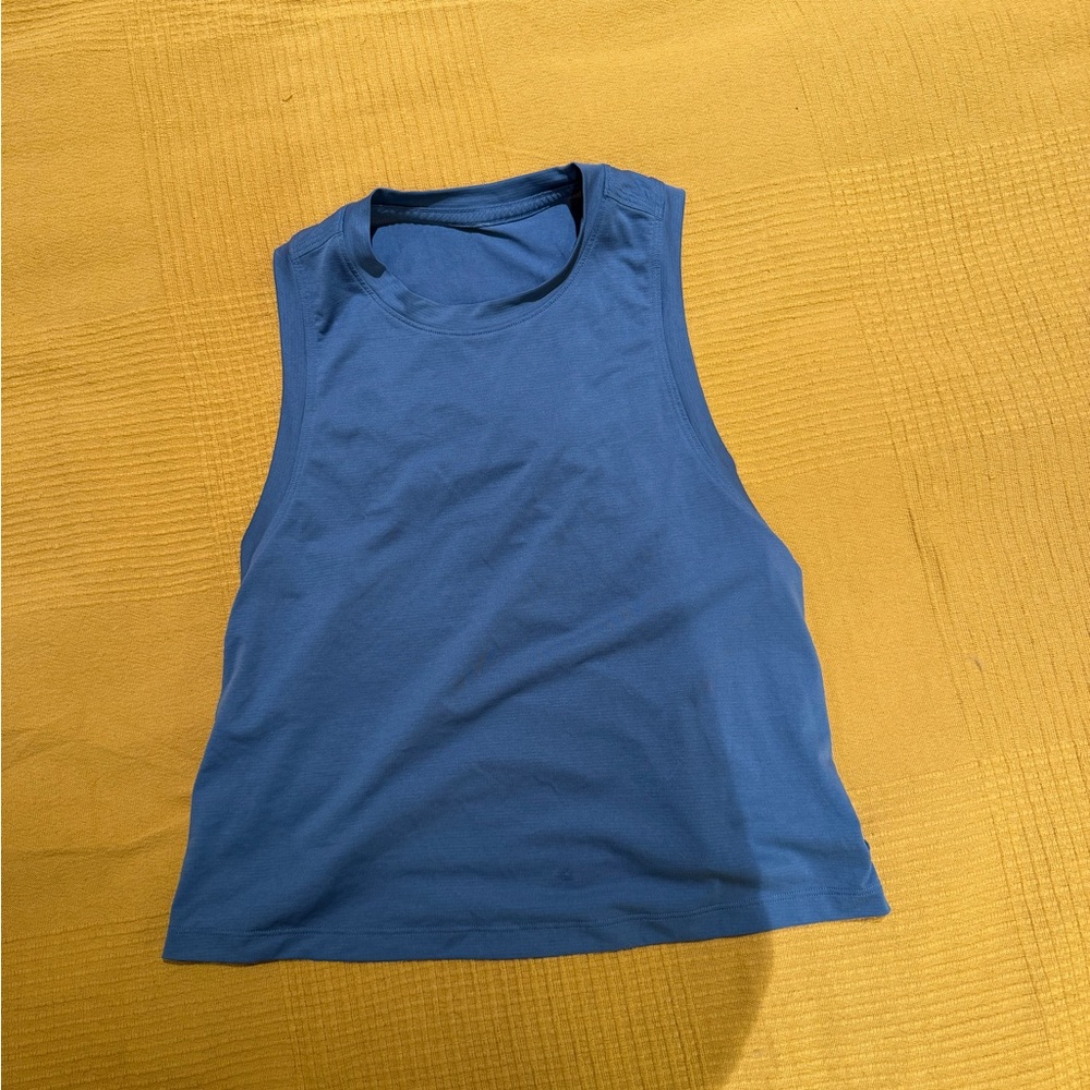 Lululemon workout tank blue size 4